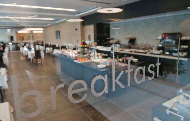 hotel-breakfast-essen_161511280088