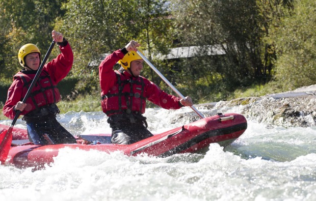 wildwasser-kanu-tour-lenggries-adrenalin