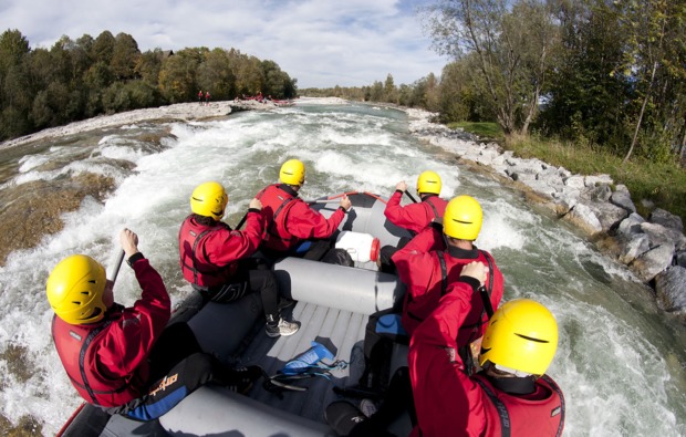 wildwasser-kanu-tour-lenggries-rafting