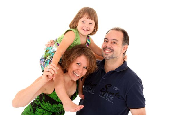 babybauch-fotoshooting-wien-spass