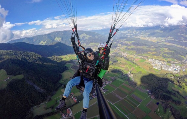 gleitschirm-tandemflug-bruneck-erlebnis