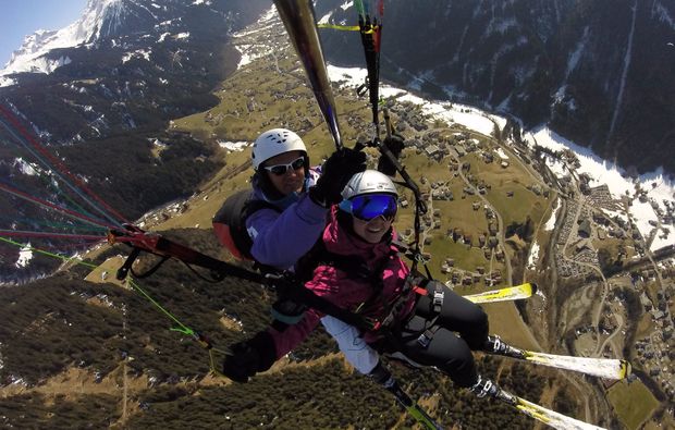 schruns-gleitschirm-tandemflug