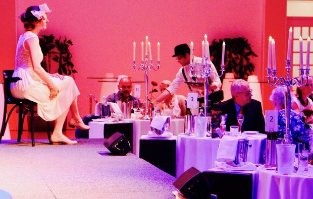 krimi-dinner-interaktion-theater