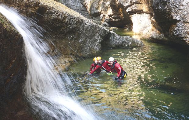 canyoning-tour-ebenau-team-sport