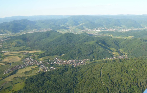 flugzeug-selber-fliegen-freiburg-breisgau-panorama