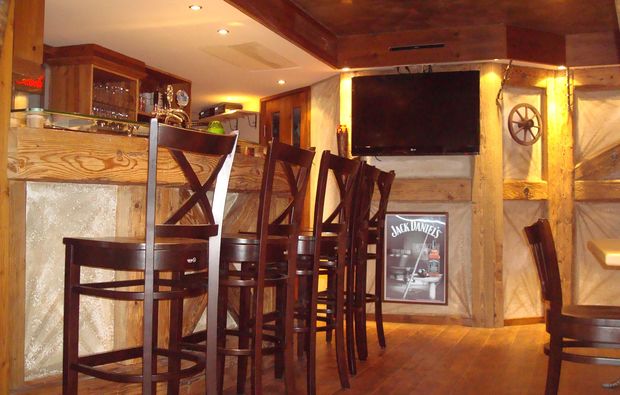 kuschelwochenende-loewenstein-hoesslinsuelz-bar