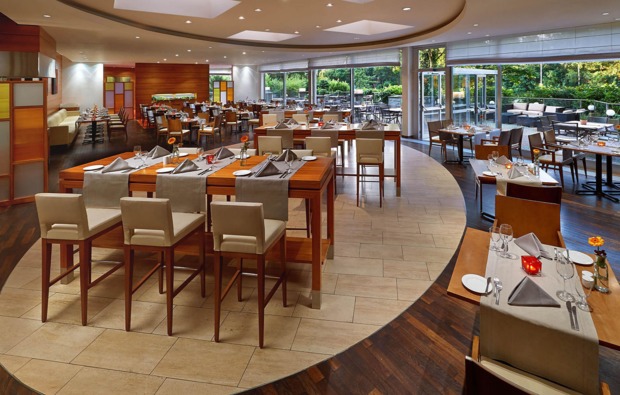 staedtereise-duesseldorf-hotel-restaurant