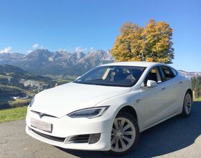 Linz 1 Tesla Selber Fahren Als Geschenk Mydays