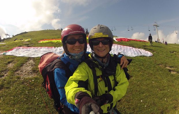 gleitschirm-tandemflug-koessen-selfie
