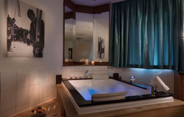 wellness-wochenende-waidring-whirlpool