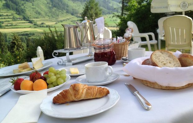 gourmetrestaurants-fuer-zwei-vulpera-fruehstueck