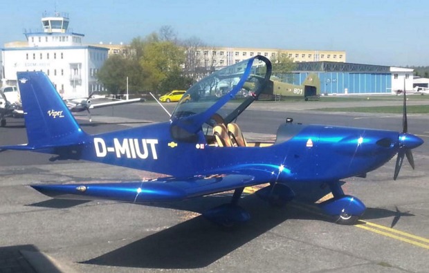 flugzeug-rundflug-neuhausen-ob-eck-flugmaschine