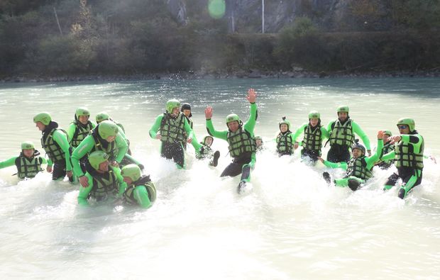 canyoning-rafting-package-haiming-auf-dem-fluss-inn