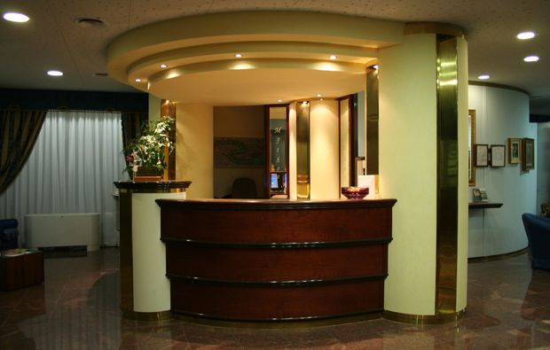 bella-italia-mestre-venedig-hotel-rezeption