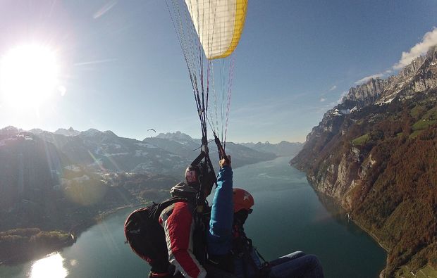 tandem-paragliding-vaduz-see
