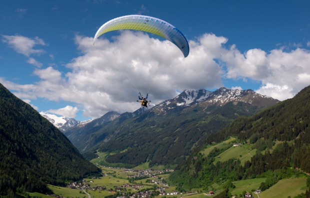 tandem-paragliding-neustift-sport