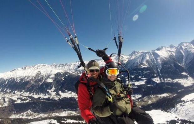 tandem-paragliding-fiesch-berge