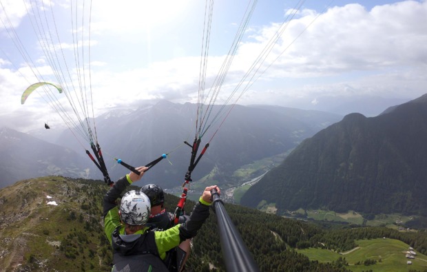 tandem-paragliding-bruneck-freizeit