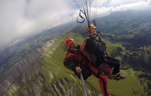 tandem-paragliding-marbach-action