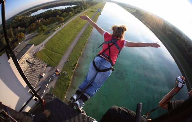 muenchen-bungee-jumping