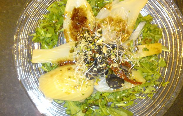 asiatische-kueche-basel-salat1506690810