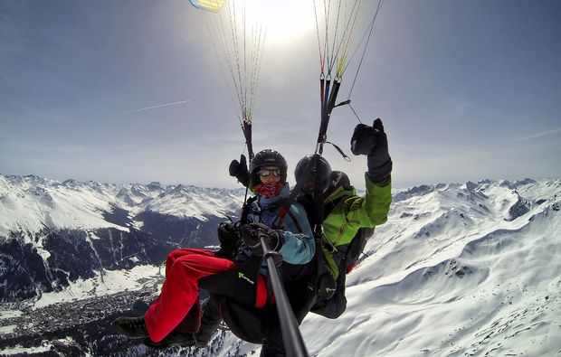 paragliding-halber-tag-klosters-bg4