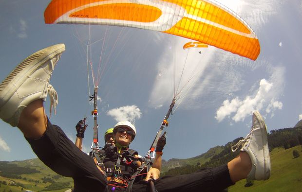tandem-paragliding-diablerets