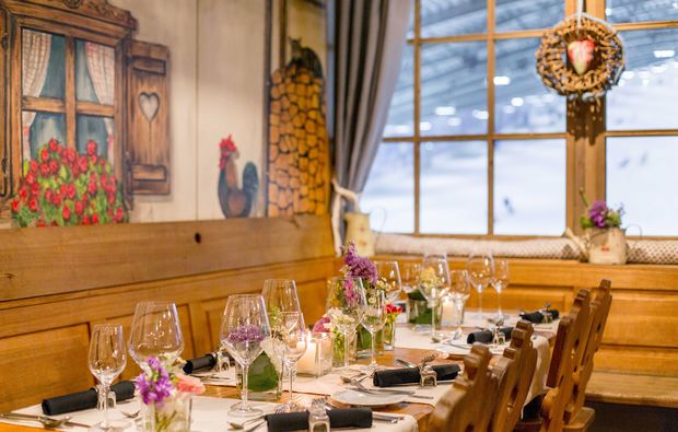 design-boutique-hotels-neuss-tisch-entspannung