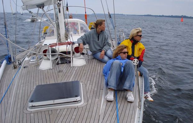 2 Tage (reine Segelzeit zwischen 6 und 8 Stunden) • Kurzurlaub am Meer Travemünde inkl. Halbpension 2 Tage (reine Segelzeit zwischen 6 und 8 Stunden) • Kurzurlaub am Meer Travemünde inkl. Halbpension