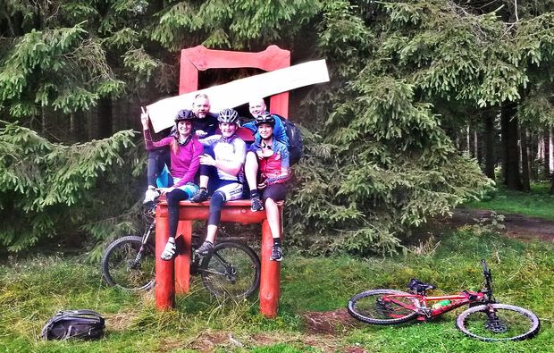 mountainbike-kurs-neuhaus-am-rennweg-gruppentour