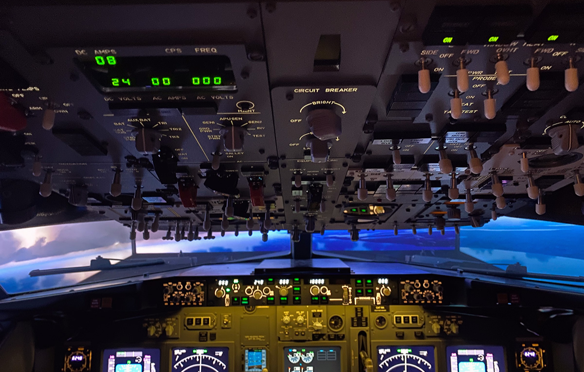 boeing-737-simulator-fuer-2-120-min-bg1