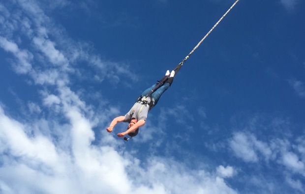 bungee-jumping-100-meter-kiel-bg2
