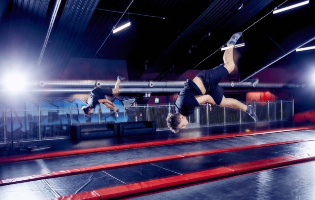 funsport-trampolin-duisburg-springen