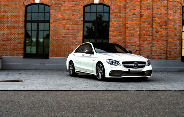 mercedes-c63-fahren