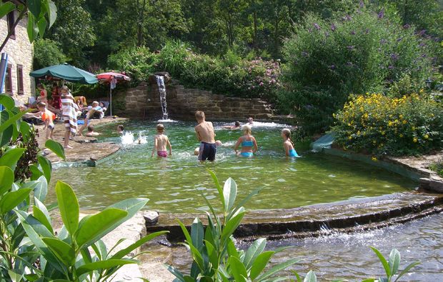 zauberhafte-unterkuenfte-frankenroda-pool