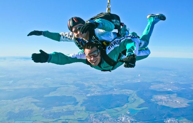 fallschirm-tandemsprung-linkenheim-hochstetten-erlebnis