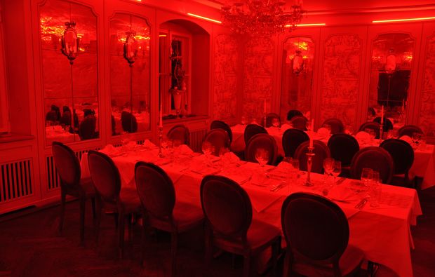 erlebnisrestaurant-muenchen-dinner-farben-sinnesrausch
