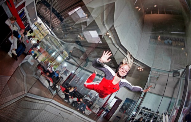 indoor-skydiving-windtunnel-bottrop-luftstrom