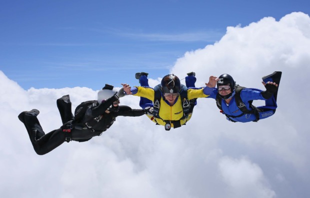 fallschirmsprung-kurs-hoerselberg-hainich-adrenalin