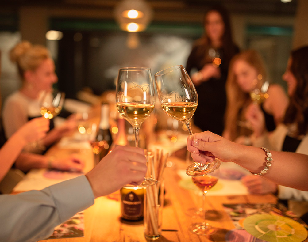 Champagner, Sekt & Prosecco Wiesbaden Eine Weinprobe ist ein wahres Fest für Weinliebhaber