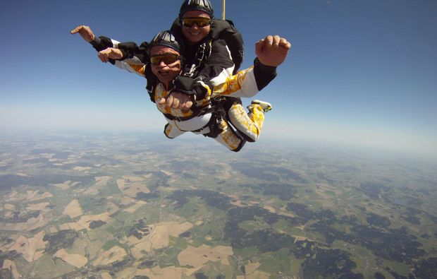 fallschirm-tandemsprung-klatovy-fall