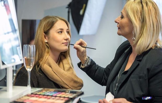 make-up-beratung-pluederhausen