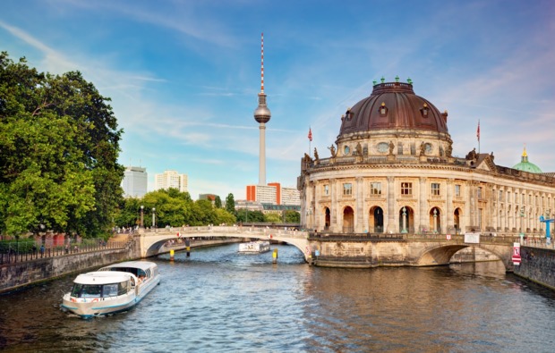 1 Tag • Außergewöhnliche Stadtrundfahrt Berlin inkl. Frühstück 1 Tag • Außergewöhnliche Stadtrundfahrt Berlin inkl. Frühstück
