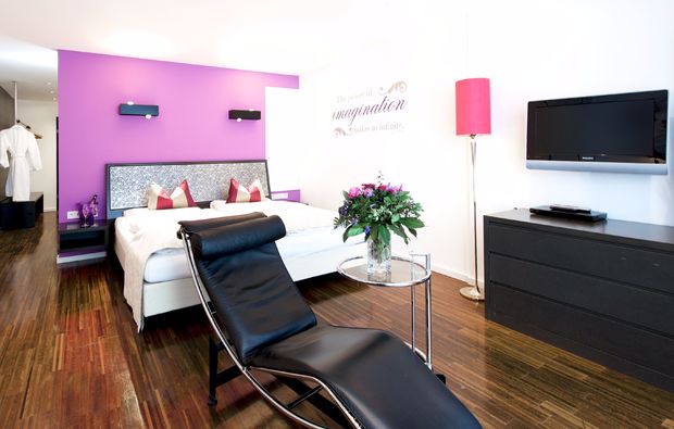 schlemmen-traeumen-seefeld-in-tirol-schlafzimmer