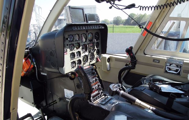 hubschrauber-selber-fliegen-rothenburg-ob-der-tauber-steuer