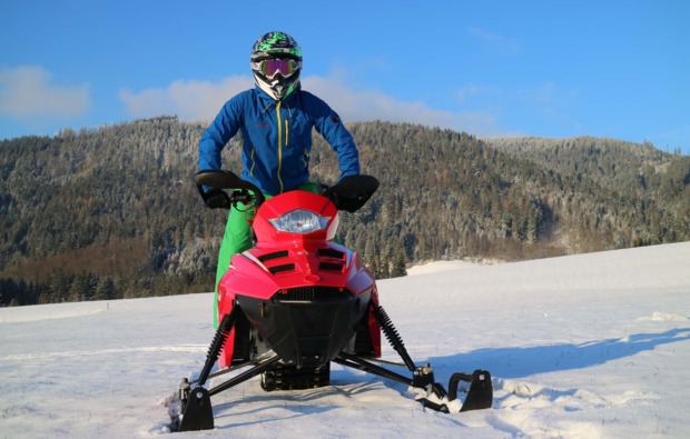 snowmobil-fahren-inzell-adrenalin