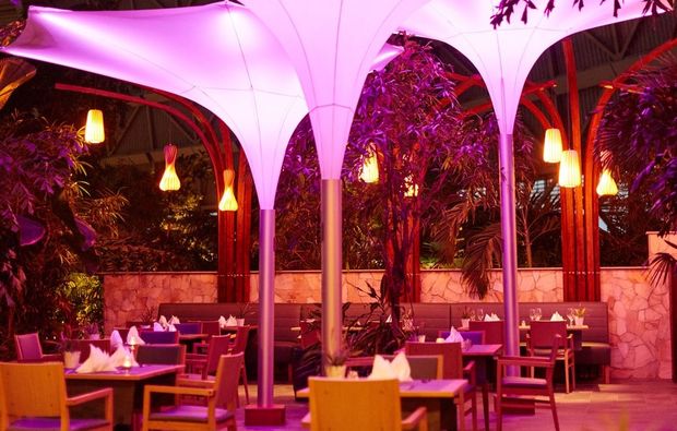 therme-berlin-restaurant-tropical
