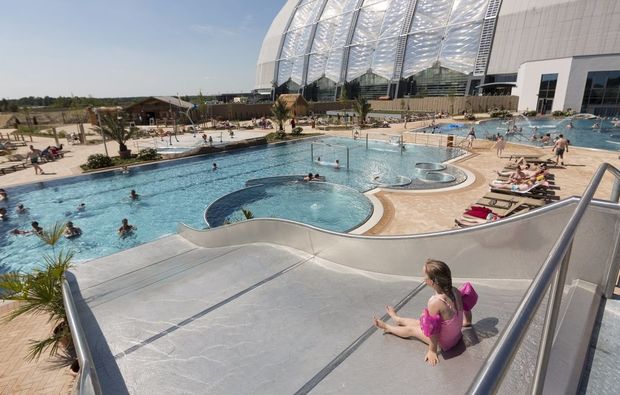 therme-berlin-wasserrutsche