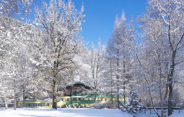 kurzurlaub-stuhlfelden-schnee-hotel