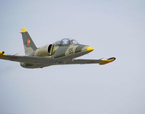 Jet fliegen